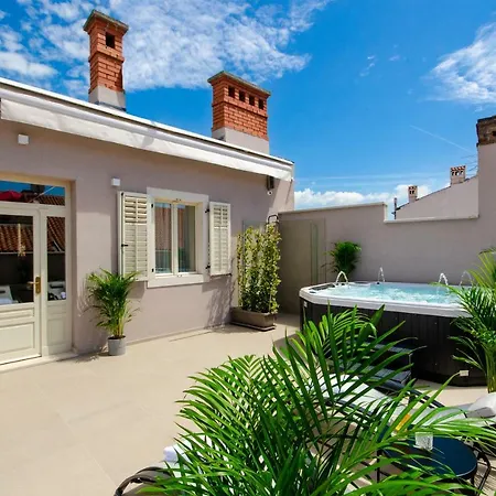 Brandestini Guest house 4*